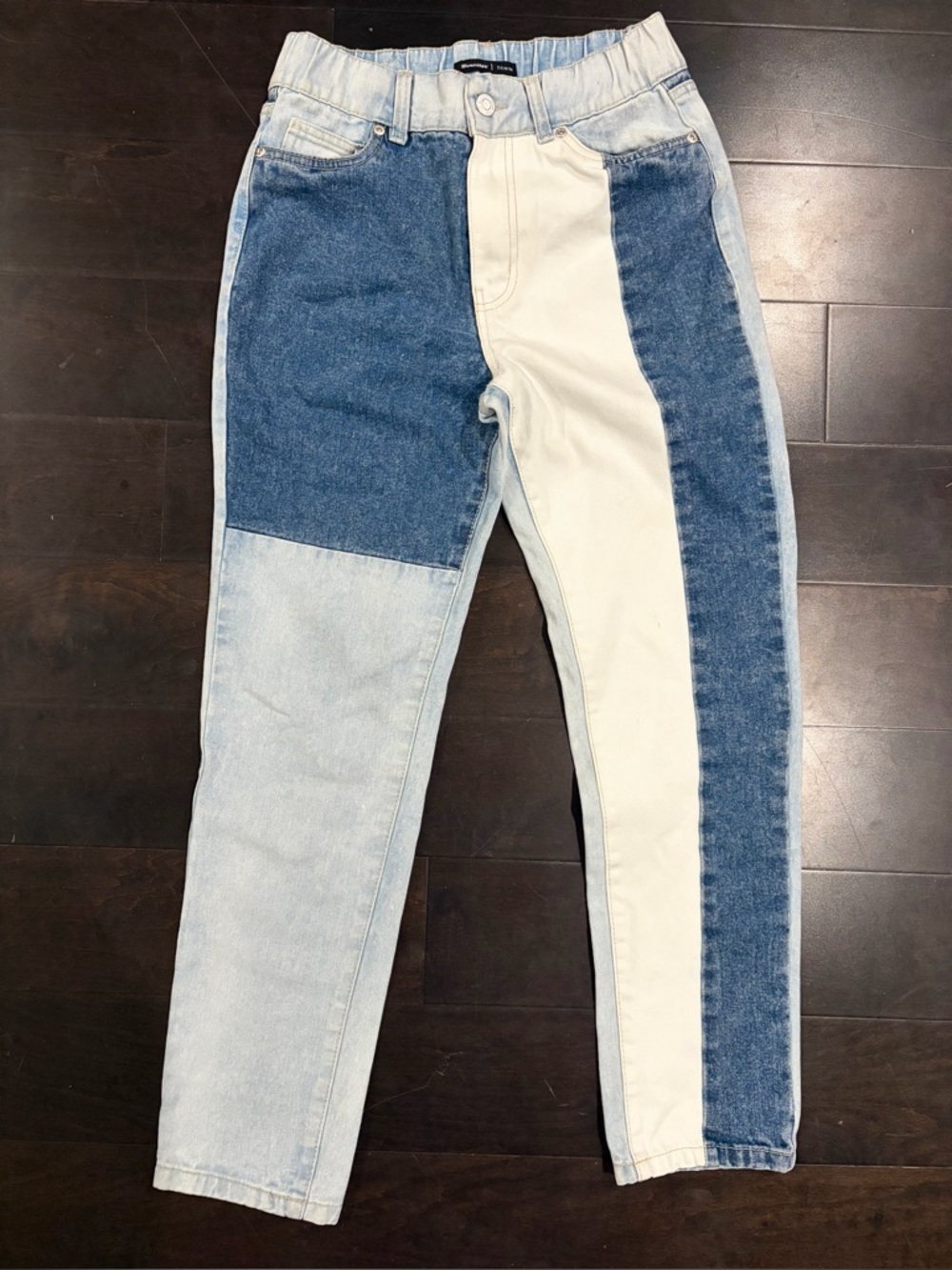 Unique Bluenotes women’s 90’s high rise mom jeans